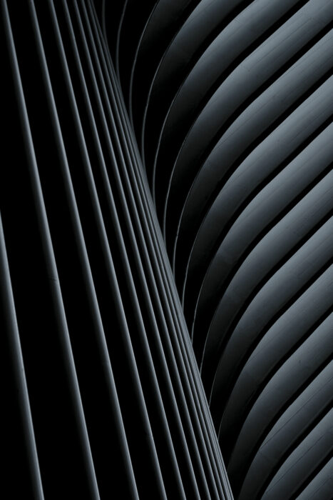 Schwarz Weiß Fotografie 1 Abstrakte Schwarz-Weiß-Fotografie mit Linien und grafischer Struktur