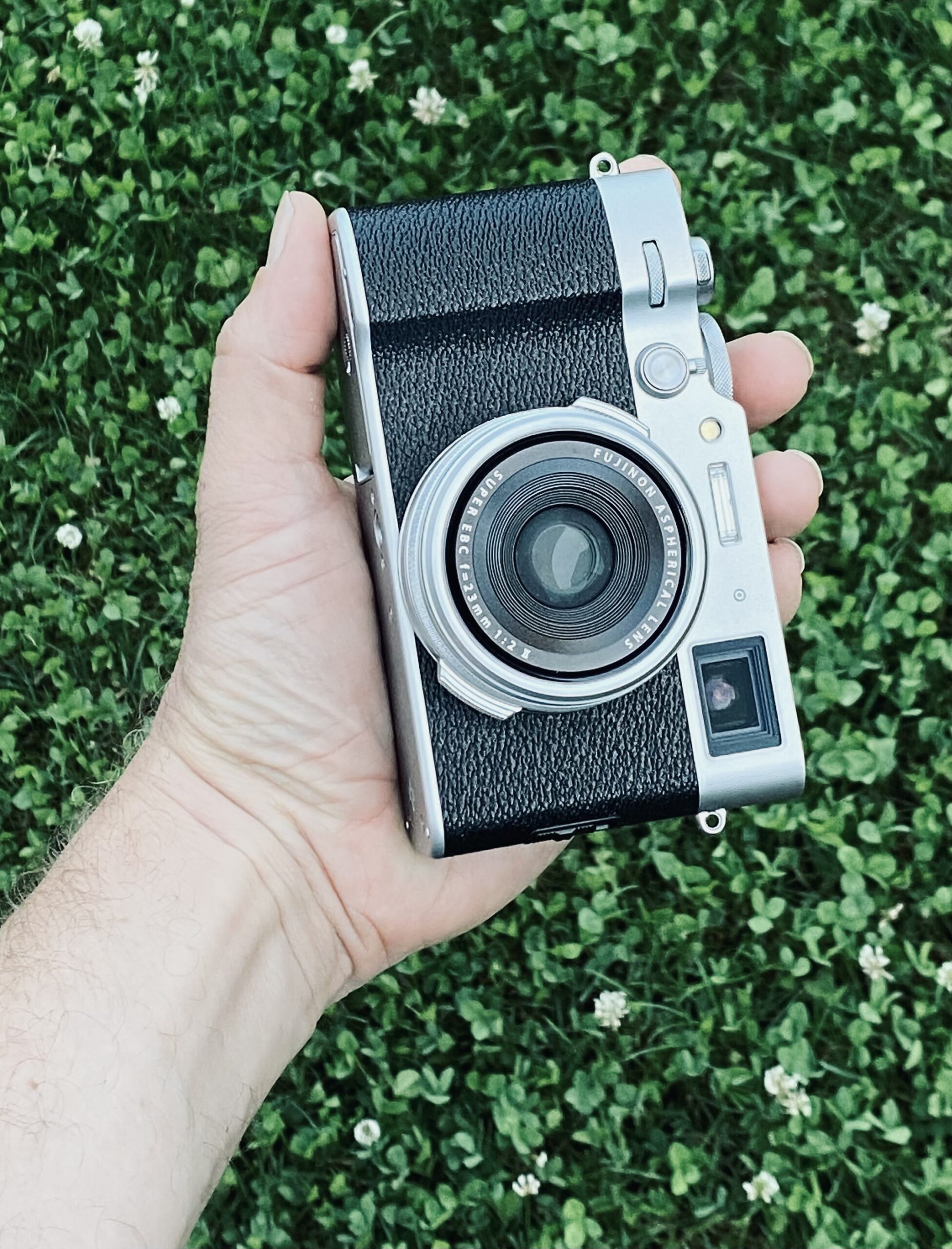 Optischer Sucher vs. elektronischer Sucher – was ist besser? Der große Vergleich für Einsteiger & DSLR-Umsteiger 2 X100VI